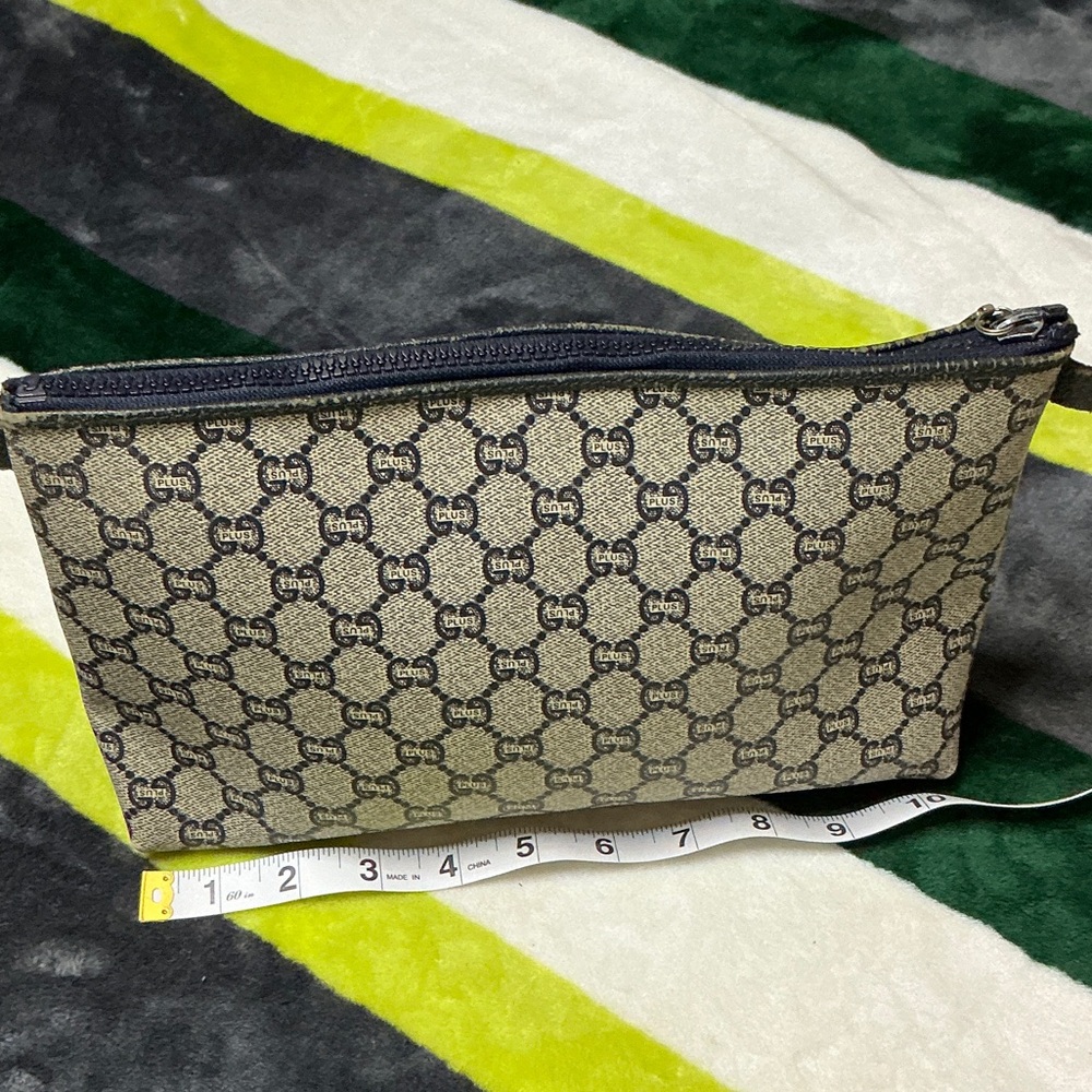 Rare Gucci Plus Beige and Blue Signature Pouch/Clutch - Picture 8 of 15